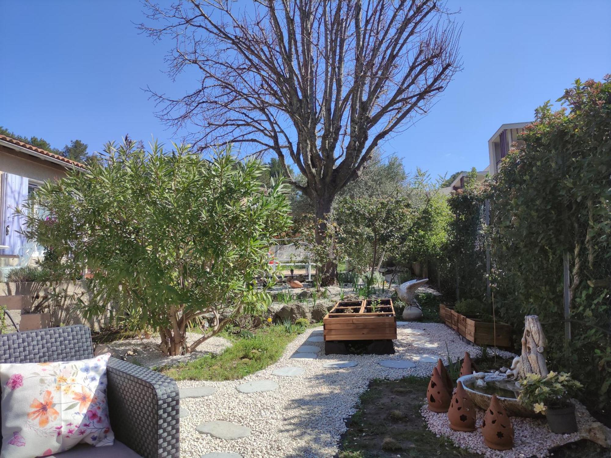Le Jardin Des Rocailles - 4 Climatisee Avec Piscine A Deux Pas D'avignon Villeneuve-les-Avignon